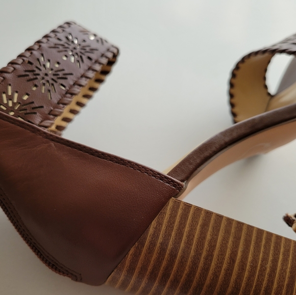 C Wonder Brown Leather Heels - Picture 5 of 8